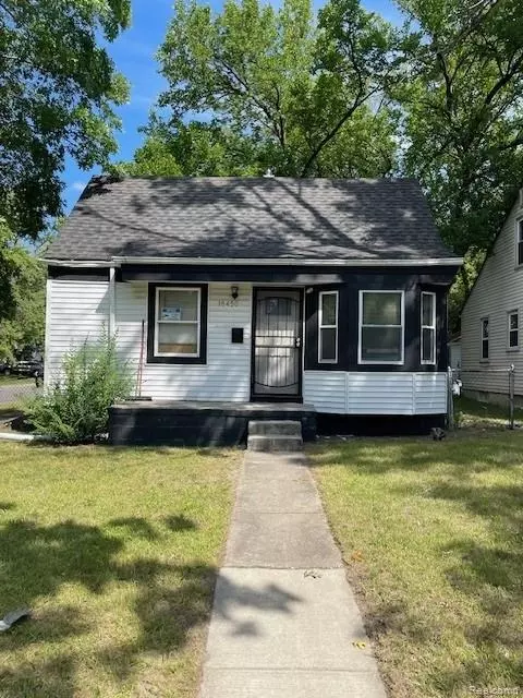 16450 Pembroke Ave, Detroit, MI 48235