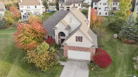 3480 Wooddale Ct, Ann Arbor, MI 48104