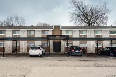 7370 Woodview St #3, Westland, MI 48185