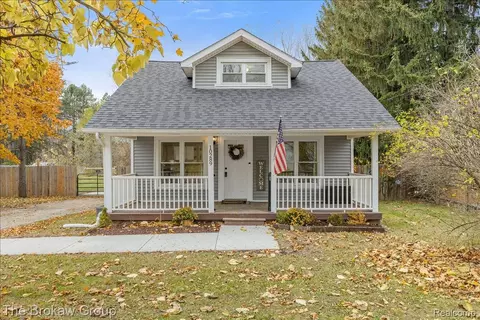 10289 N State Rd, Otisville, MI 48463