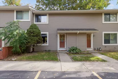 616 Rickett Rd #124, Brighton, MI 48116