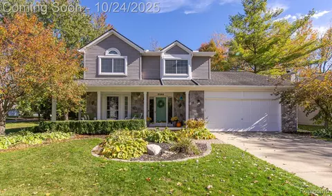6244 Lake Waldon Ct, Independence, MI 48346