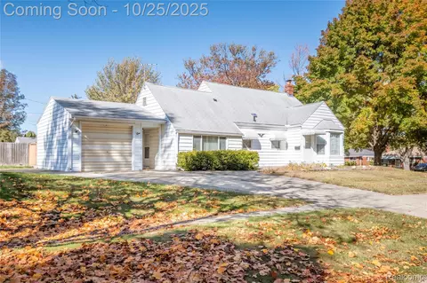 1114 Burlington Dr, Mount Clemens, MI 48043