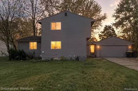 6004 Gibson Ave, East Lansing, MI 48823