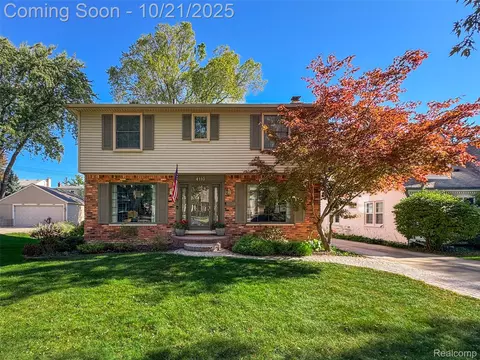 4110 Arlington Dr, Royal Oak, MI 48073