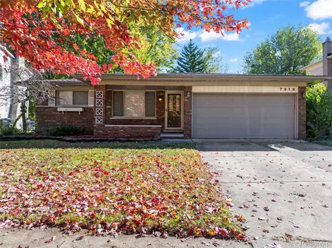 7918 Fleet St, Canton, MI 48187