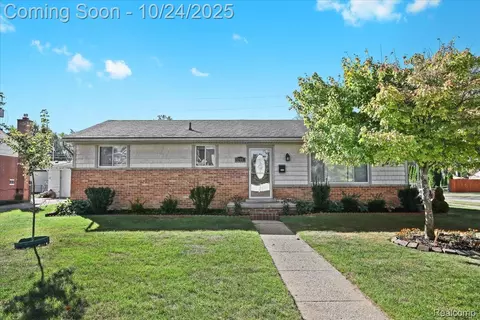 32551 Hennepin St, Garden City, MI 48135