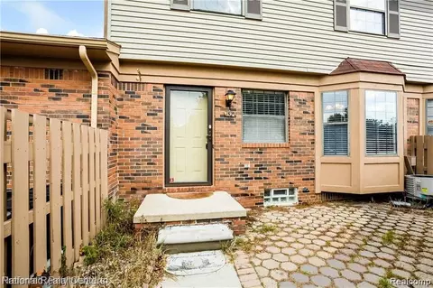 43538 W Arbor Way Dr N #152, Canton, MI 48188