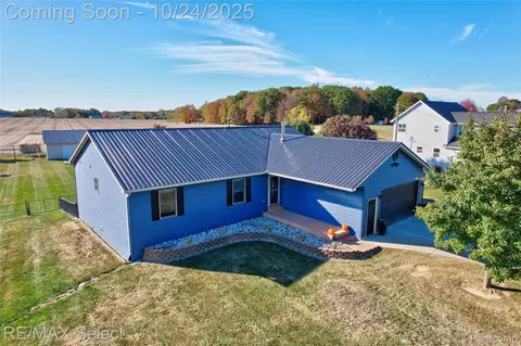 1474 S Cummings Rd, Davison, MI 48423