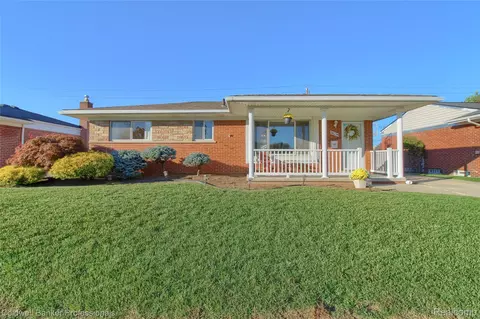 34238 Sheridan St, Westland, MI 48185