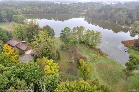 4445 Mcdowell Rd, Lapeer, MI 48446