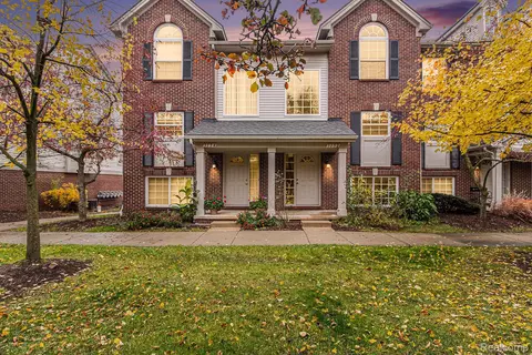3152 Promenade Cir, Ann Arbor, MI 48108