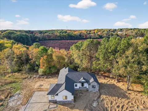 4050 Metamora Rdg, Metamora, MI 48455