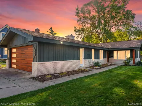 608 Parkdale Ave, Rochester, MI 48307
