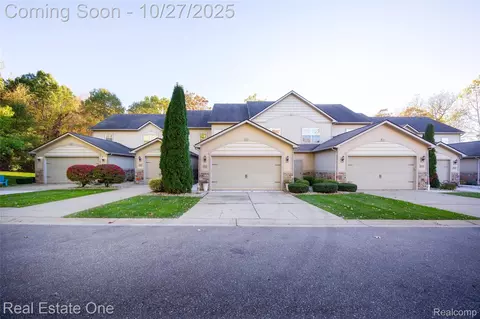 11426 Wolfort Spur #41, Brighton, MI 48116