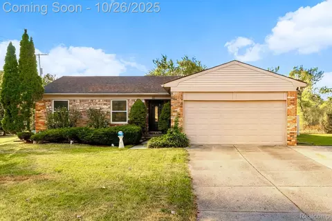 1615 Brentwood Dr, Wixom, MI 48393