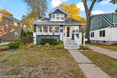 517 Forest Ave N, Royal Oak, MI 48067