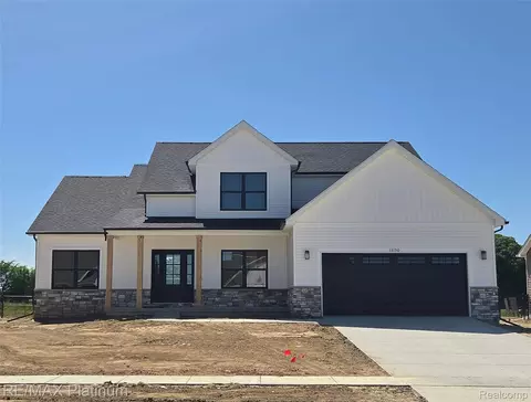 13150 Westwinds Dr, Fenton, MI 48451
