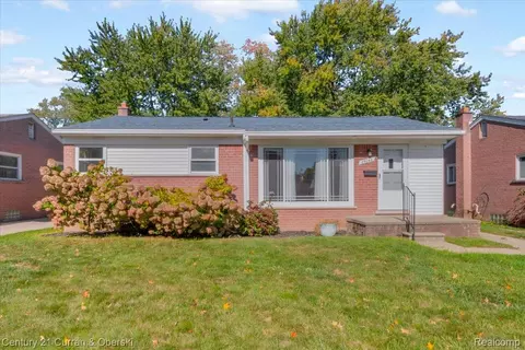 25048 Filmore St, Taylor, MI 48180