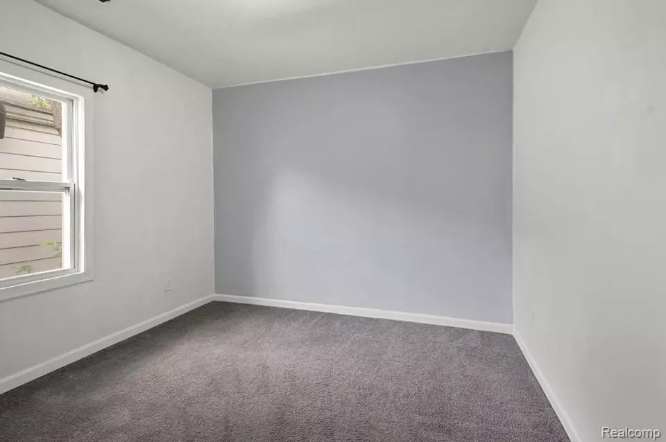 Bedroom - 25171 Lawn St, Roseville, MI 48066 photo 1 of 1