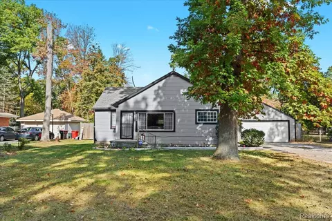 21130 8 12 Mile Rd, Southfield, MI 48075
