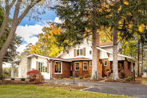 2280 E Baldwin Rd, Grand Blanc, MI 48439