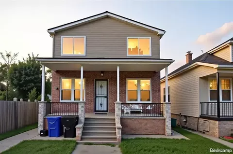 5589 Harold St, Hamtramck, MI 48212