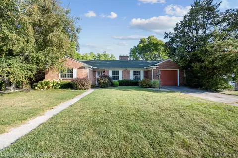 1815 E 2nd St, Flint, MI 48503