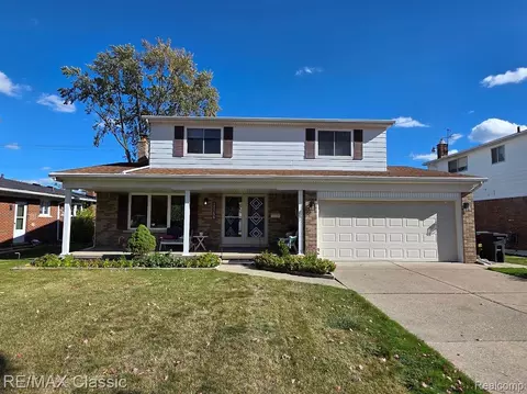 33288 Viceroy Dr, Sterling Heights, MI 48310