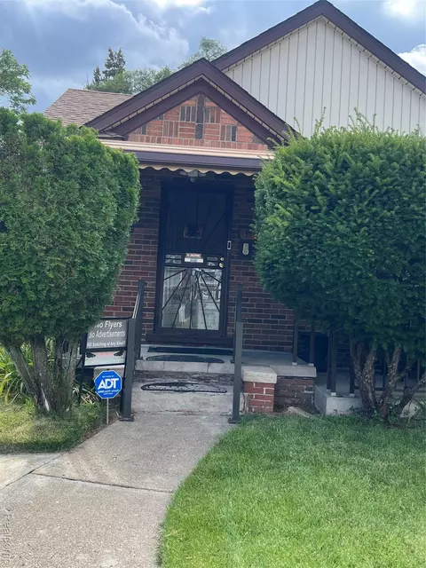 16735 Saint Marys St, Detroit, MI 48235