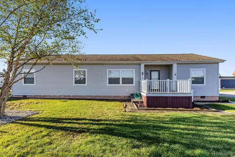 13813 Alaska Ave, Eagle, MI 48822