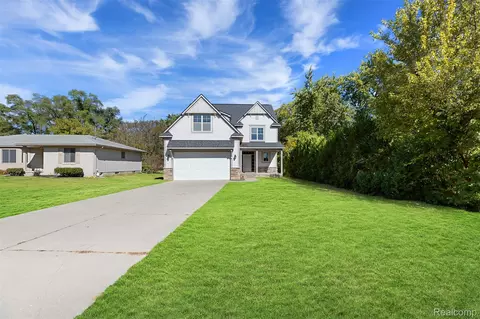 42260 Five Mile Rd, Plymouth, MI 48170