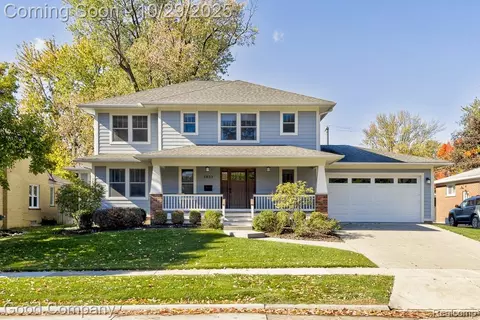 2823 Elmhurst Ave, Royal Oak, MI 48073