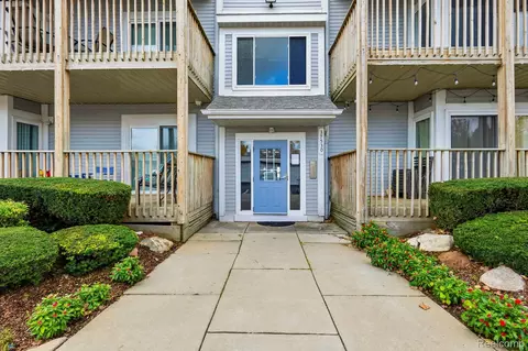 37530 Jefferson Ave #104, Harrison, MI 48045
