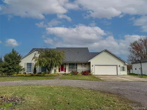 61170 North Ave, Ray, MI 48096