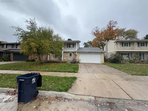 5011 Thorncroft Ave, Royal Oak, MI 48073