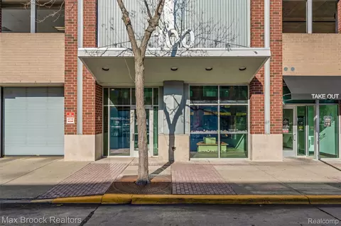 100 W 5th St #605, Royal Oak, MI 48067