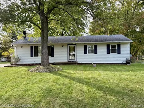 1426 Houston Dr, Clayton, MI 48473