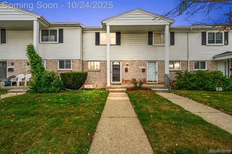 14131 Brightmore Dr, Sterling Heights, MI 48312