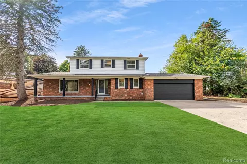 54011 Mound Rd, Shelby Township, MI 48316