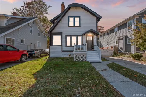 610 E Farnum Ave, Royal Oak, MI 48067