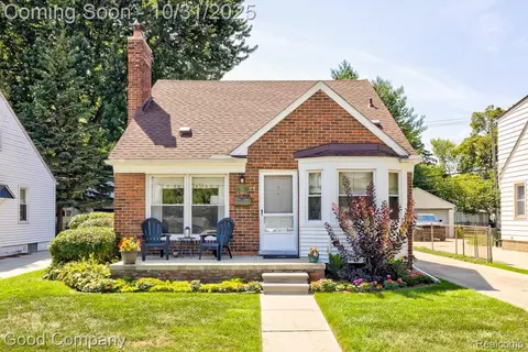 719 N Blair Ave, Royal Oak, MI 48067