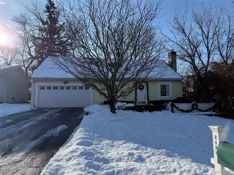 2123 Daintree Ave, West Bloomfield, MI 48323