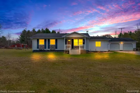 4151 Manning Dr, Burtchville, MI 48059