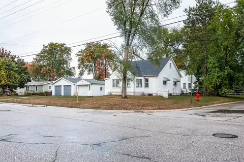 2007 Hancock St, Port Huron, MI 48060