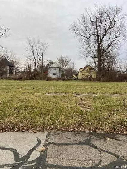 2727 Marquette St, Detroit, MI 48208