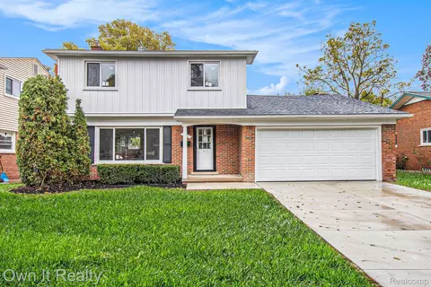 1866 N Evangeline St, Dearborn Heights, MI 48127