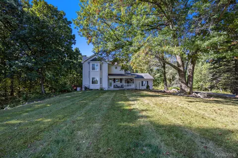 11951 Scott Rd, Springfield, MI 48350