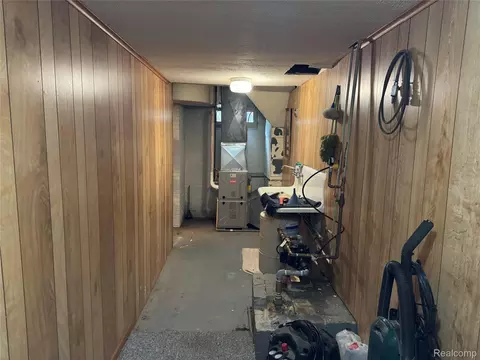 Entry Way - 9246 Outing Pl, Grayling, MI 49738 photo 1 of 2