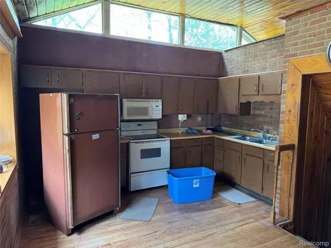 Kitchen - 9246 Outing Pl, Grayling, MI 49738 photo 1 of 1